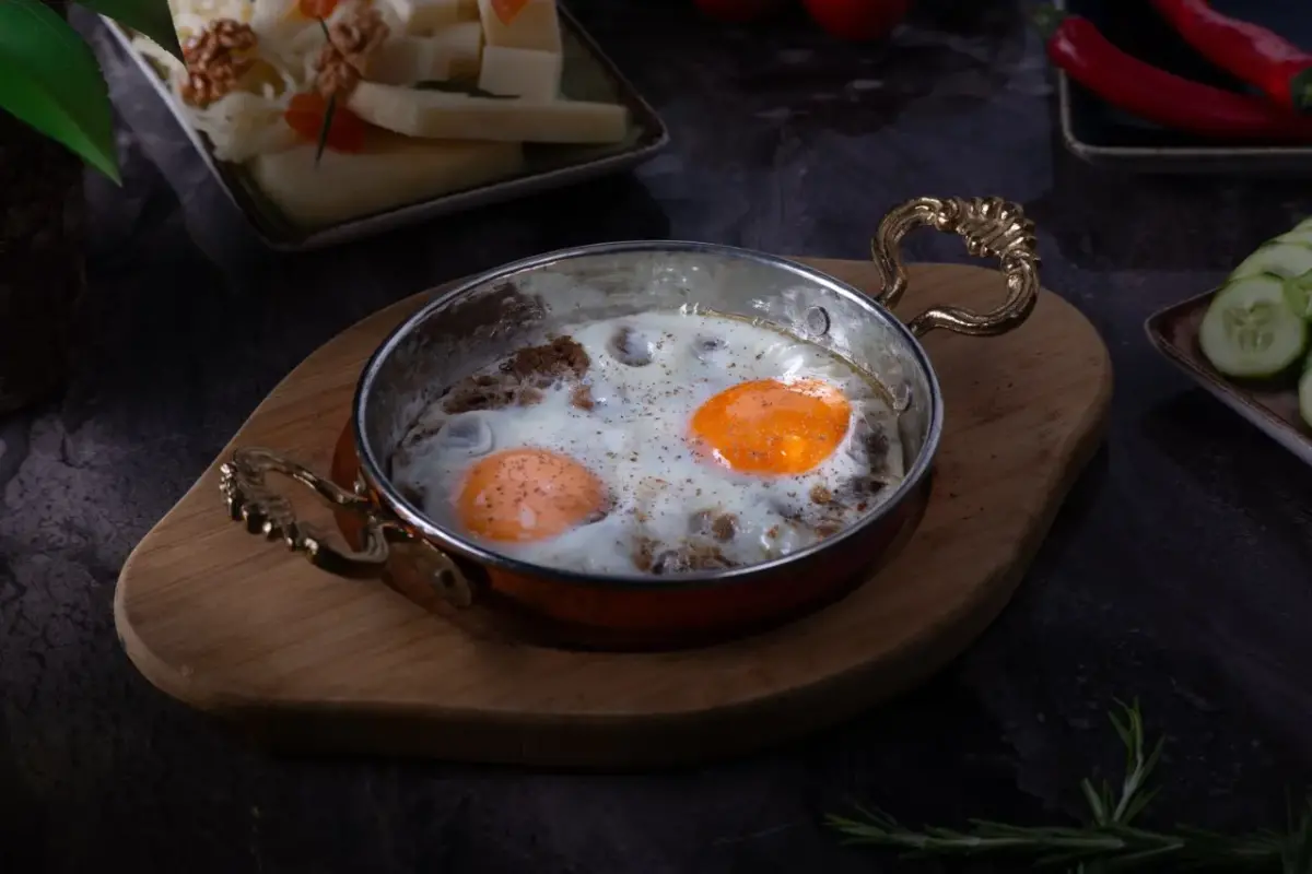 Fried Eggs with Sautéed Meat
