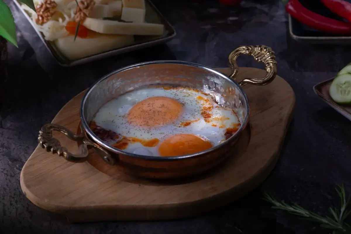 Fried Eggs With Sausage